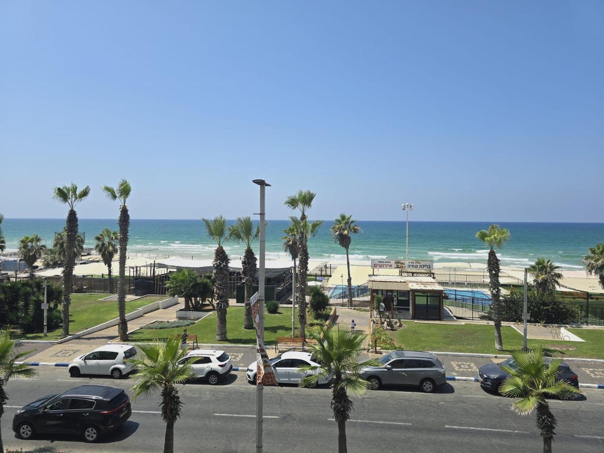 Gk Apartment Beauty Bat Yam Exterior foto